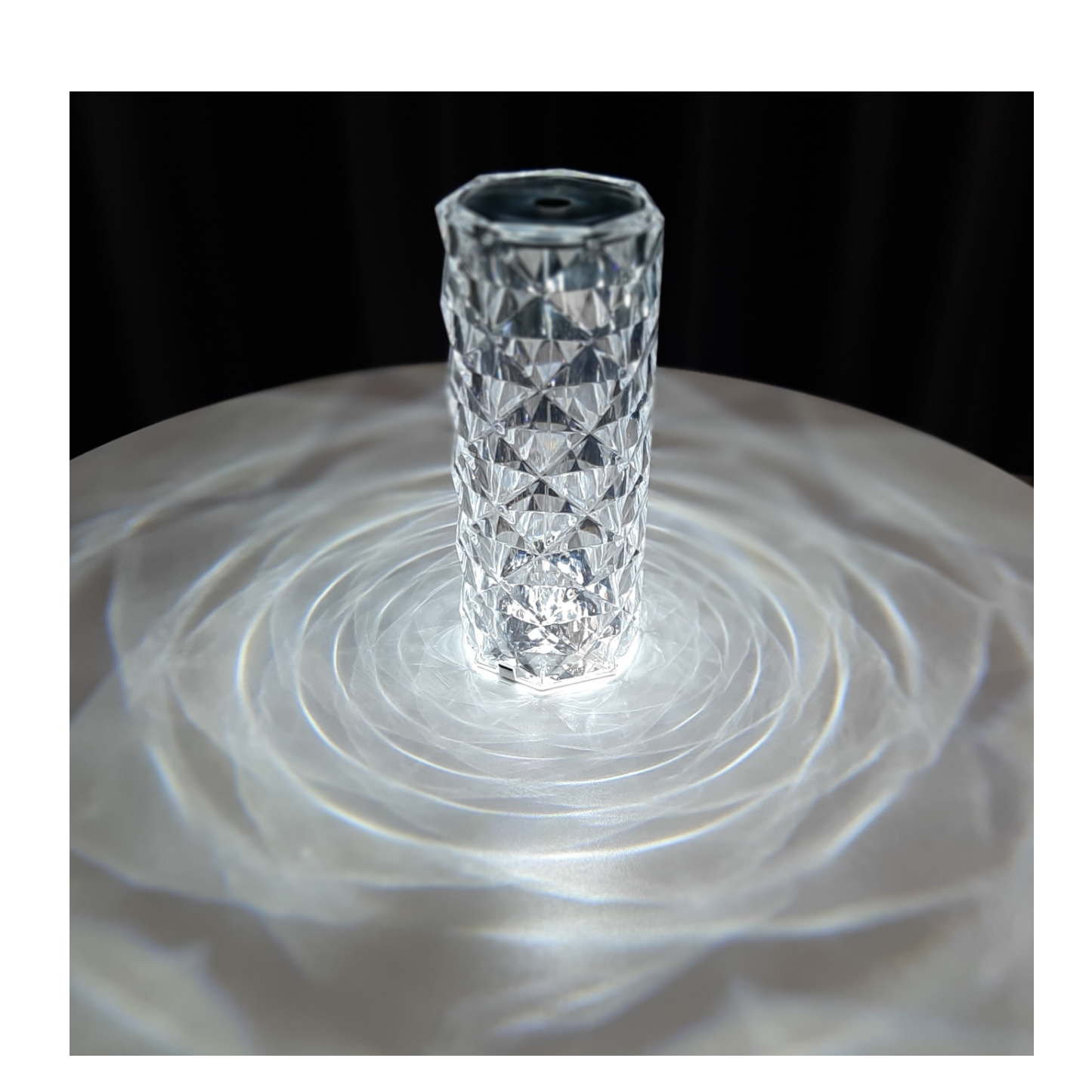 LAMPADA da Tavolo Lefin Led (escluso caricabatteria)