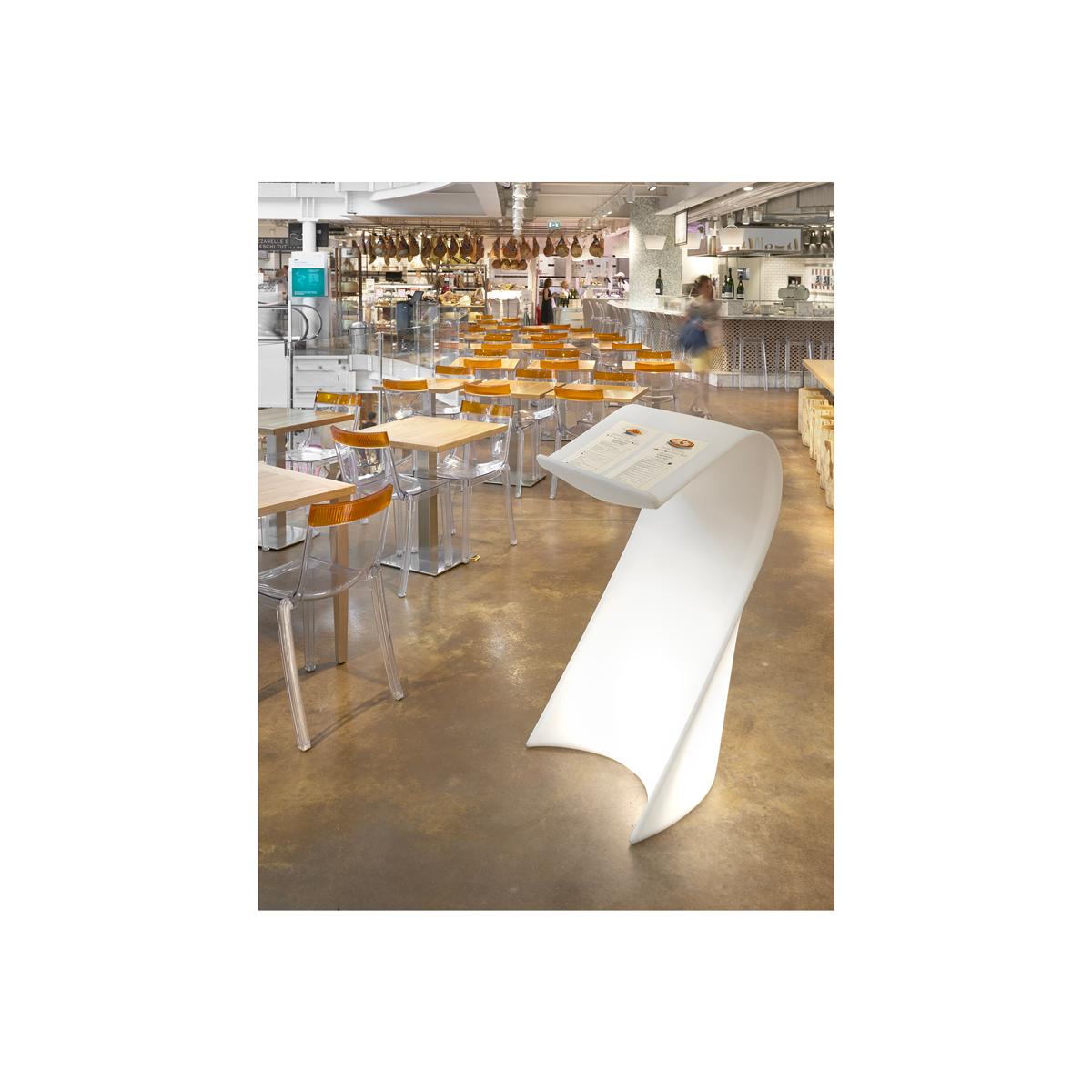 LEGGIO Swish Bianco by Slide Design RGB a Batteria 