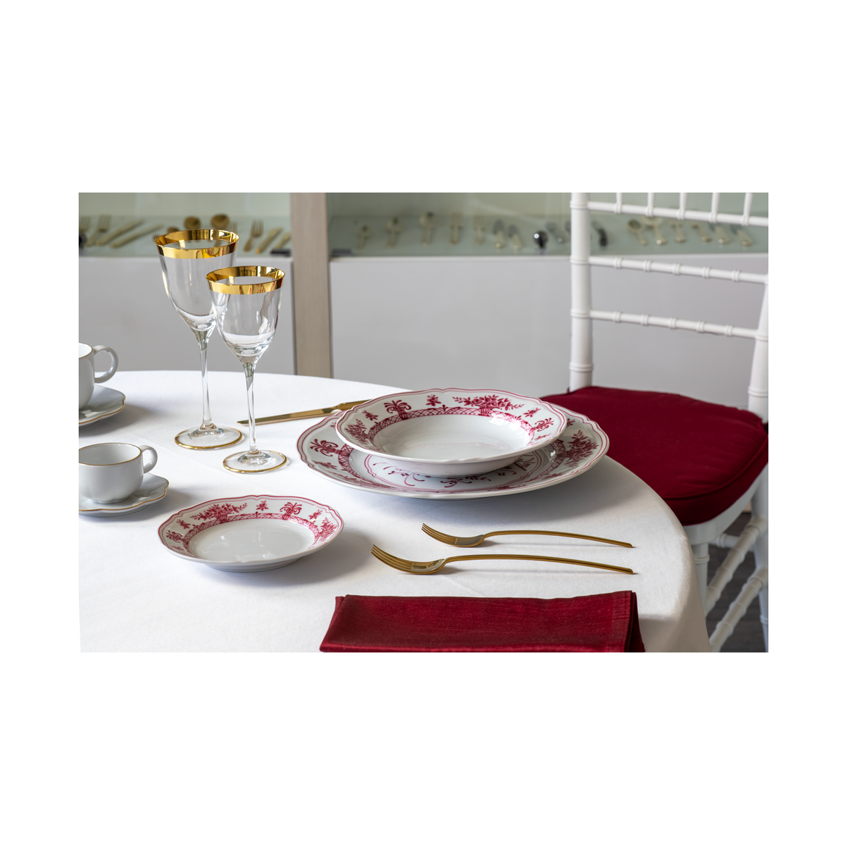 PIATTO Fondo Bouquet Amaranto cm 23,5 (35 per cassa) 