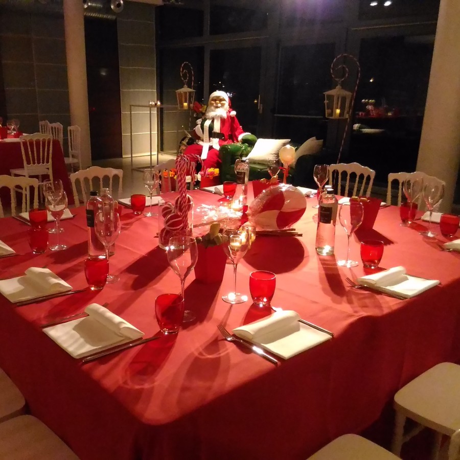 TOVAGLIA Raso Rosso cm 210 x 210